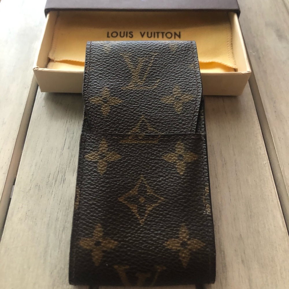 Louis Vuitton Monogram Card Holder
